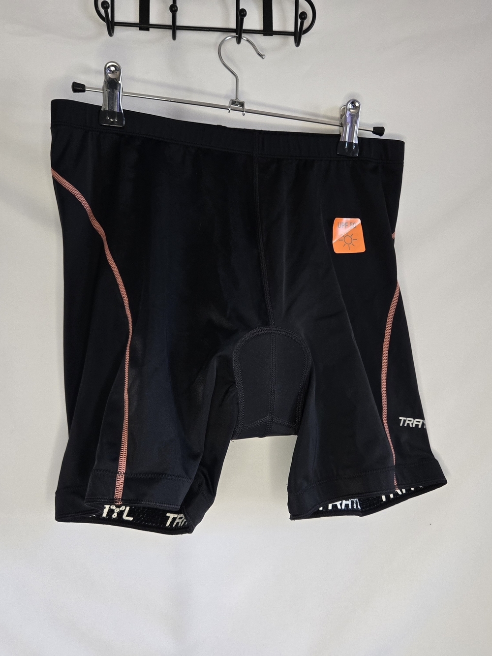 TRAYL Black Athletic Cycling Shorts with Contrast Stitching Medium